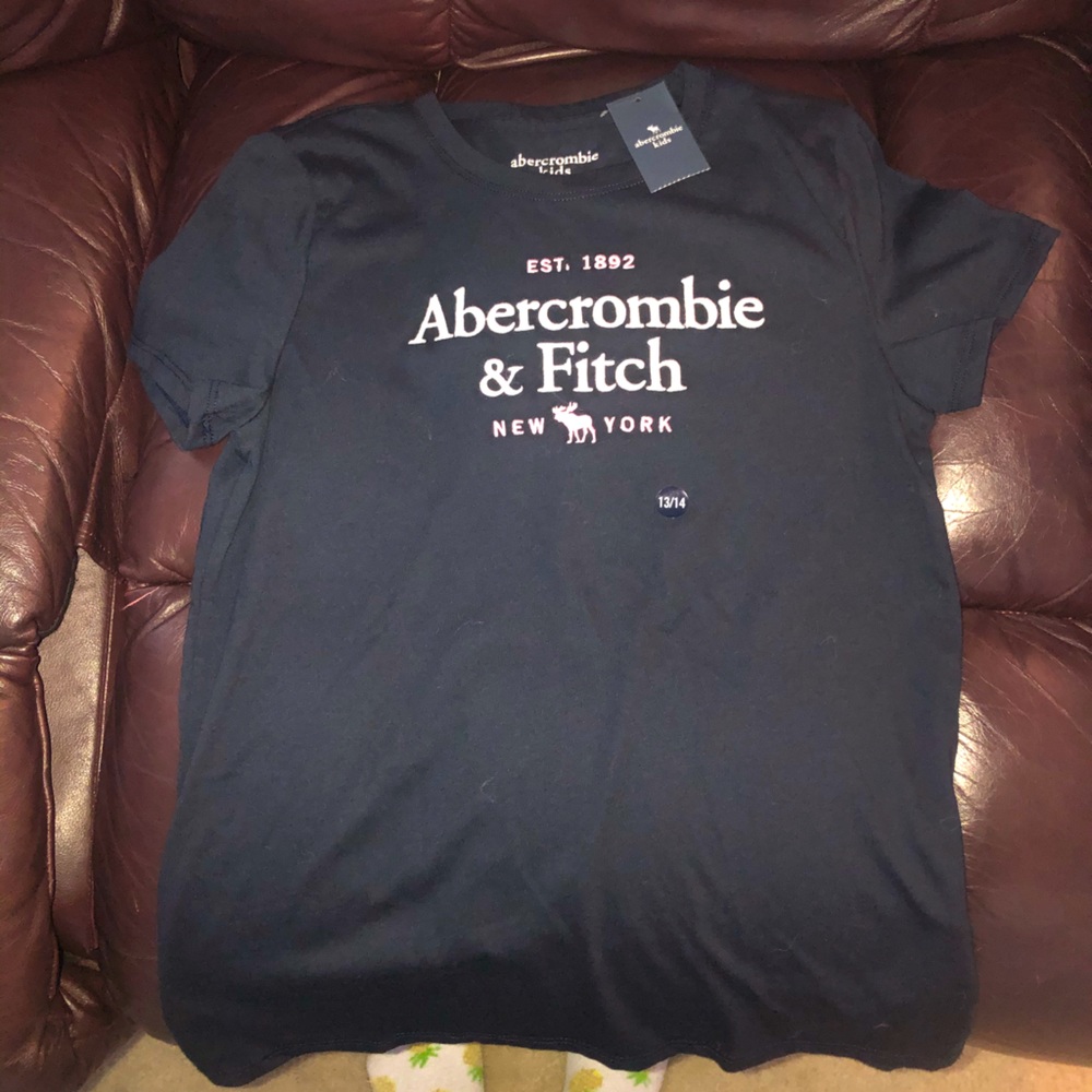 Girls tshirt